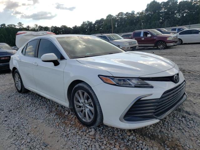 TOYOTA CAMRY LE 2021 4t1c11ak9mu417451