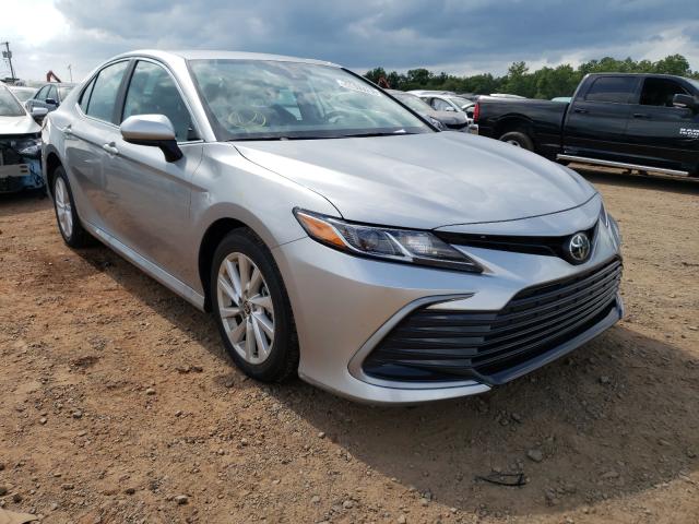 TOYOTA CAMRY LE 2021 4t1c11ak9mu573568