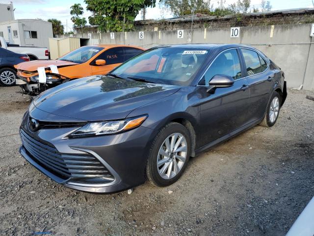 TOYOTA CAMRY LE 2022 4t1c11ak9nu626724