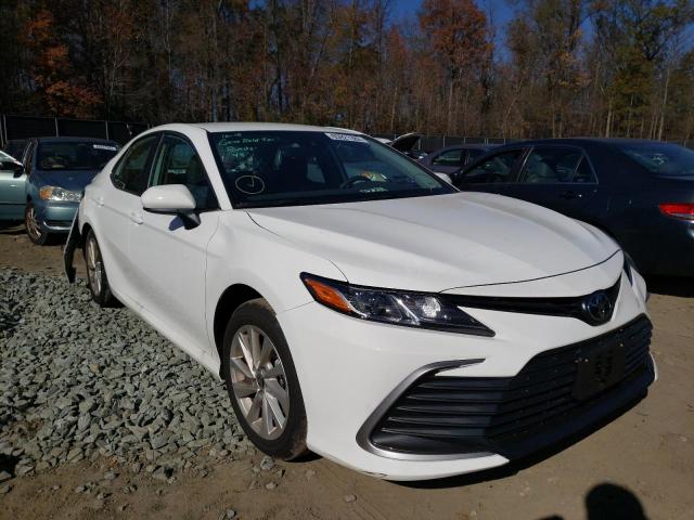 TOYOTA CAMRY LE 2022 4t1c11ak9nu703219