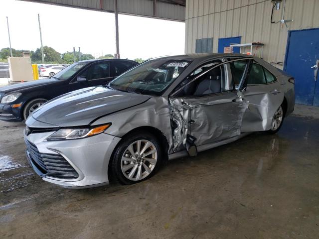 TOYOTA CAMRY LE 2021 4t1c11akxmu472653