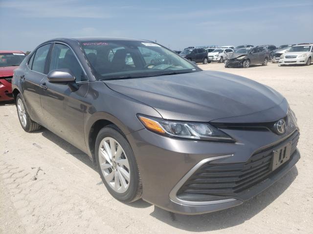 TOYOTA CAMRY LE 2021 4t1c11akxmu526324