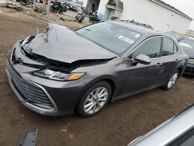 TOYOTA CAMRY LE 2022 4t1c11akxnu679870