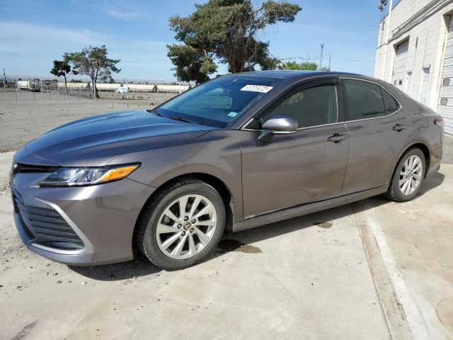 TOYOTA CAMRY LE 2021 4t1c11bk3mu026715