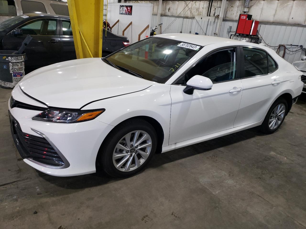 TOYOTA CAMRY 2022 4t1c11bk3nu070845