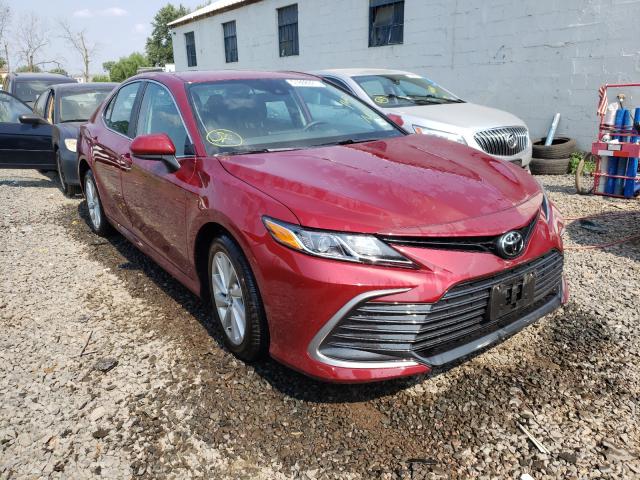 TOYOTA CAMRY LE 2021 4t1c11bk4mu036461