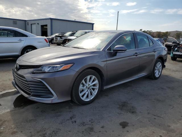 TOYOTA CAMRY LE 2022 4t1c11bk4nu063015