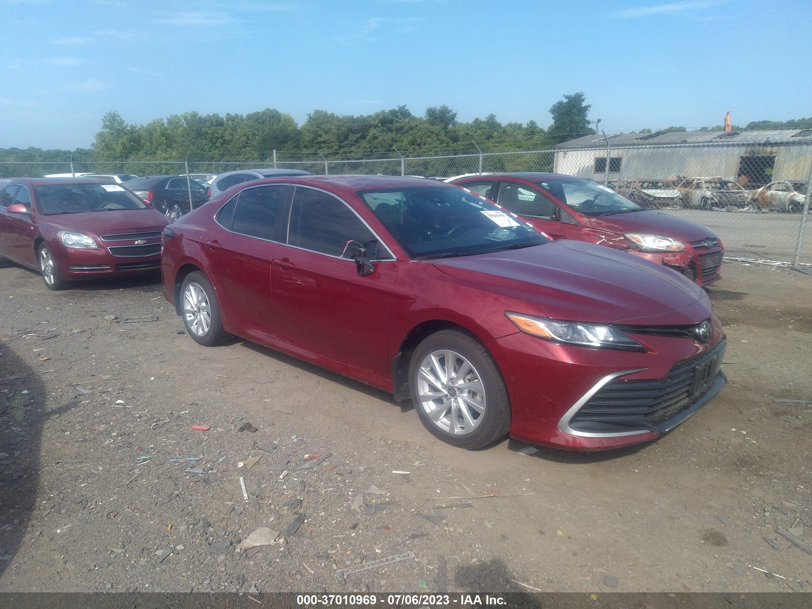 TOYOTA CAMRY 2021 4t1c11bk8mu028430