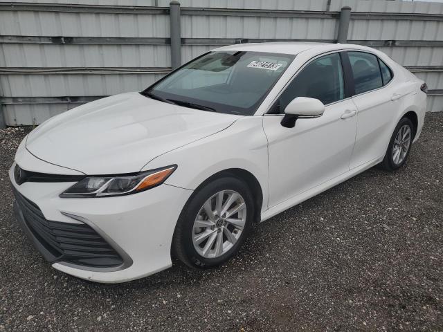 TOYOTA CAMRY LE 2022 4t1c11bk9nu062085