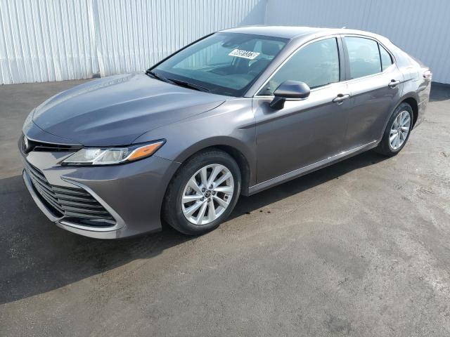 TOYOTA CAMRY LE 2022 4t1c11bkxnu053816