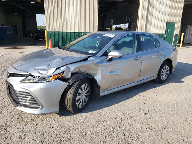 TOYOTA CAMRY LE 2022 4t1c31ak0nu582266