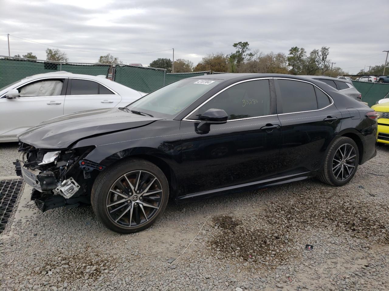 TOYOTA CAMRY 2021 4t1g11ak0mu578952