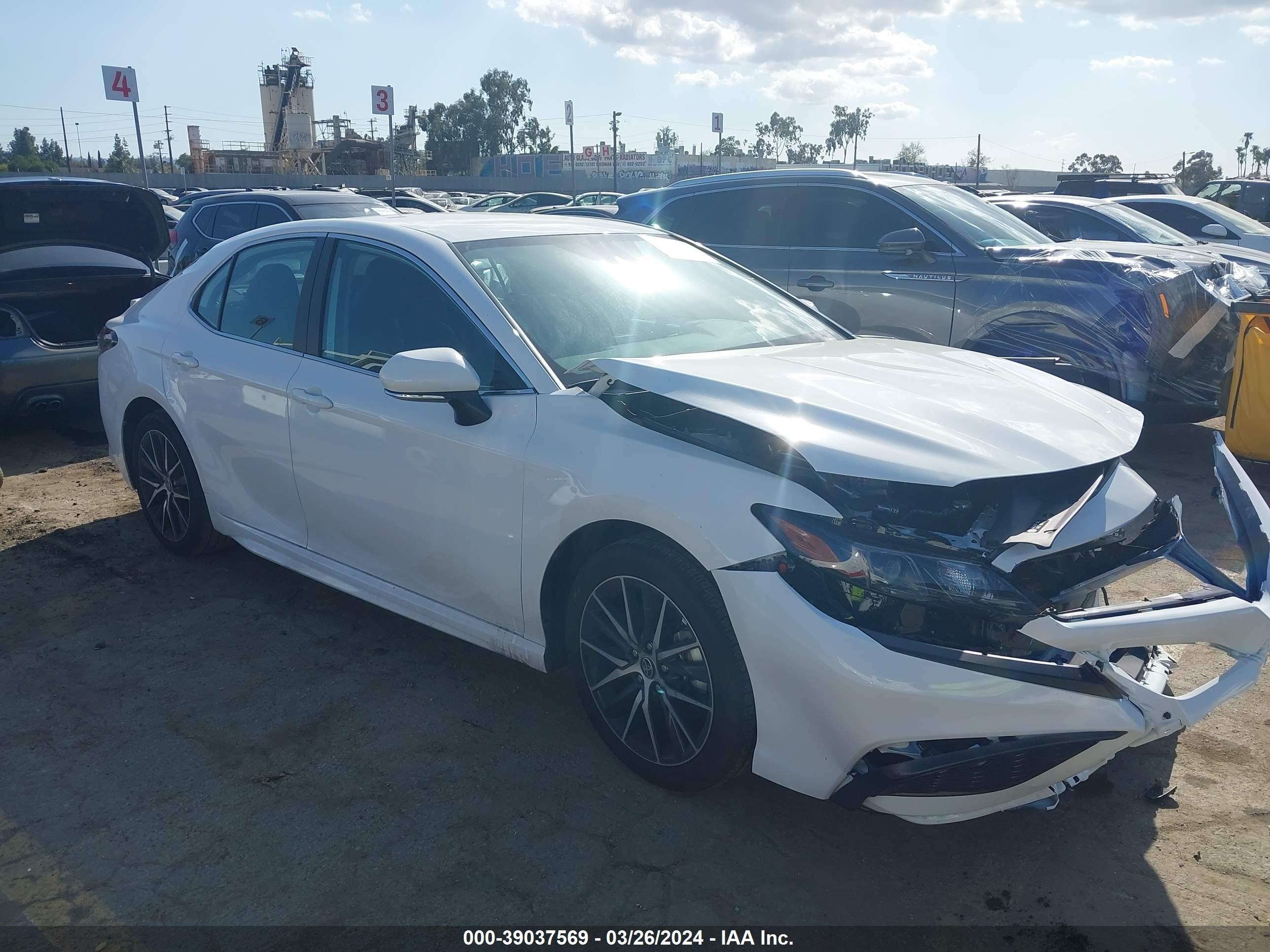 TOYOTA CAMRY 2024 4t1g11ak0ru842114