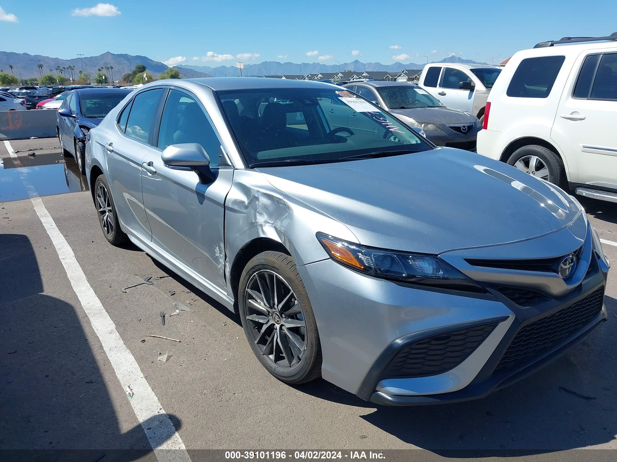 TOYOTA CAMRY 2024 4t1g11ak1ru877423