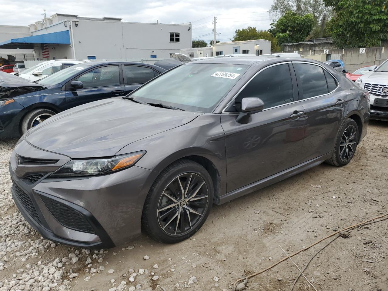 TOYOTA CAMRY 2021 4t1g11ak2mu564227