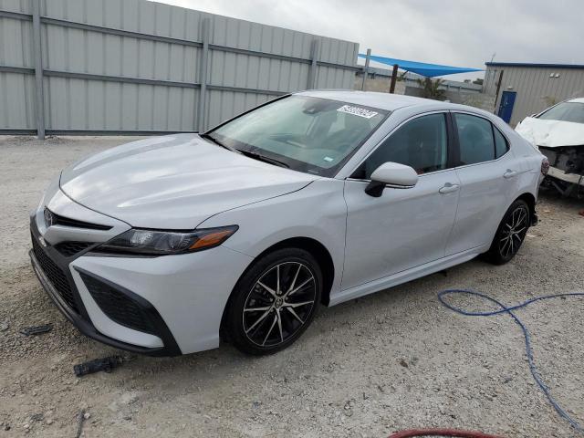 TOYOTA CAMRY 2024 4t1g11ak2ru210473