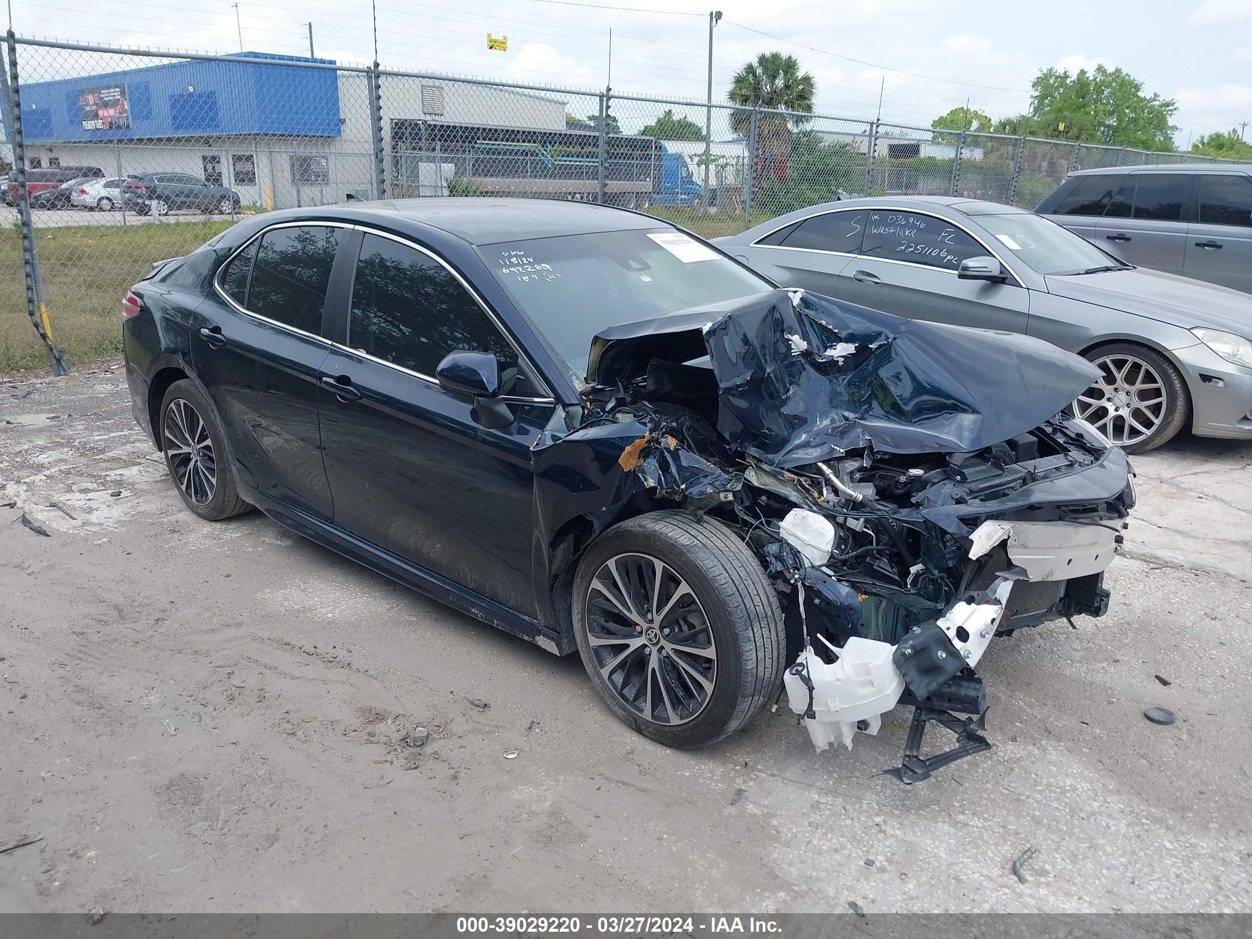 TOYOTA CAMRY 2020 4t1g11ak4lu966118