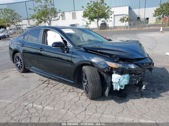 TOYOTA CAMRY 2024 4t1g11ak4ru852564