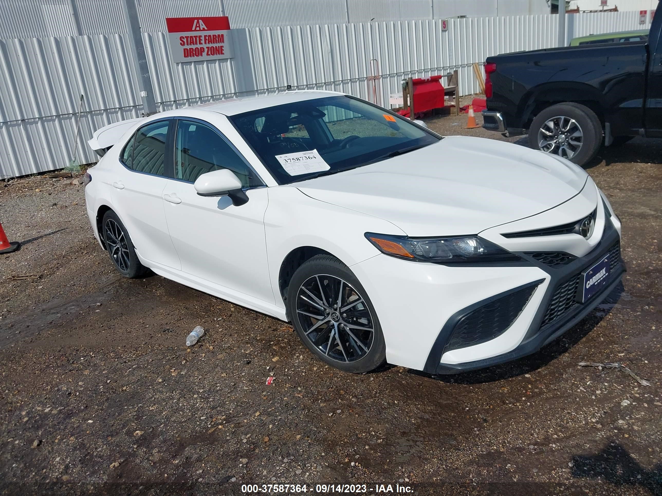 TOYOTA CAMRY 2021 4t1g11ak6mu457617