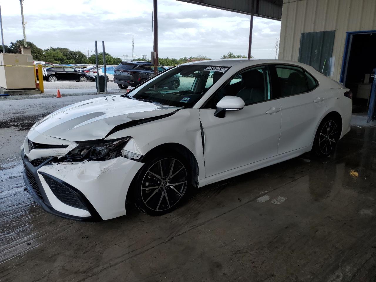 TOYOTA CAMRY 2023 4t1g11ak7pu123309