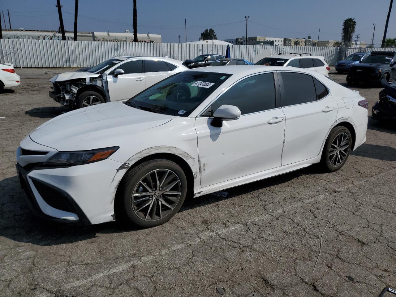 TOYOTA CAMRY 2024 4t1g11ak7ru865065