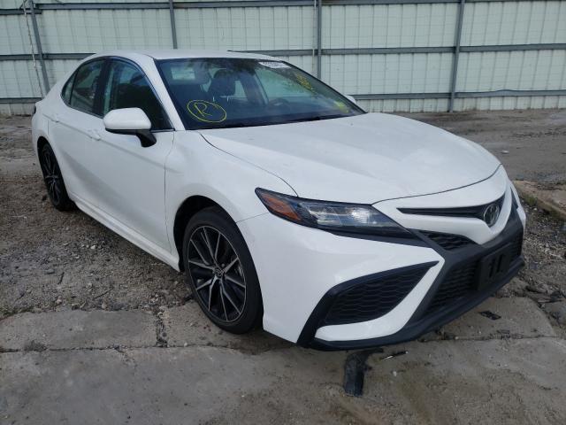 TOYOTA CAMRY SE 2021 4t1g11ak8mu436591