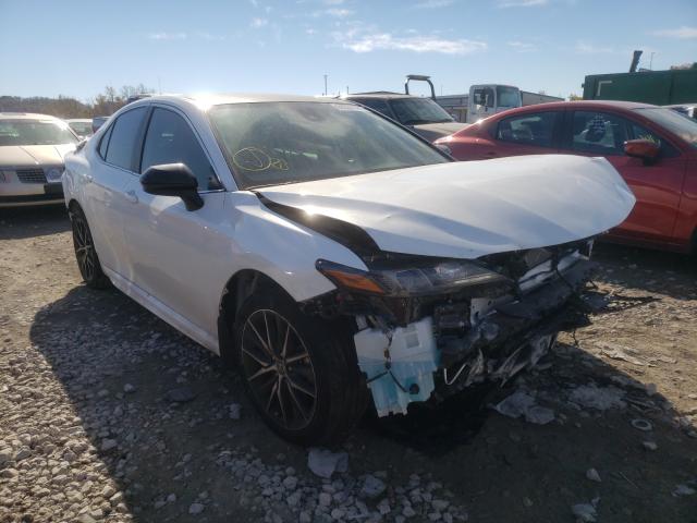 TOYOTA CAMRY SE 2021 4t1g11ak8mu572445