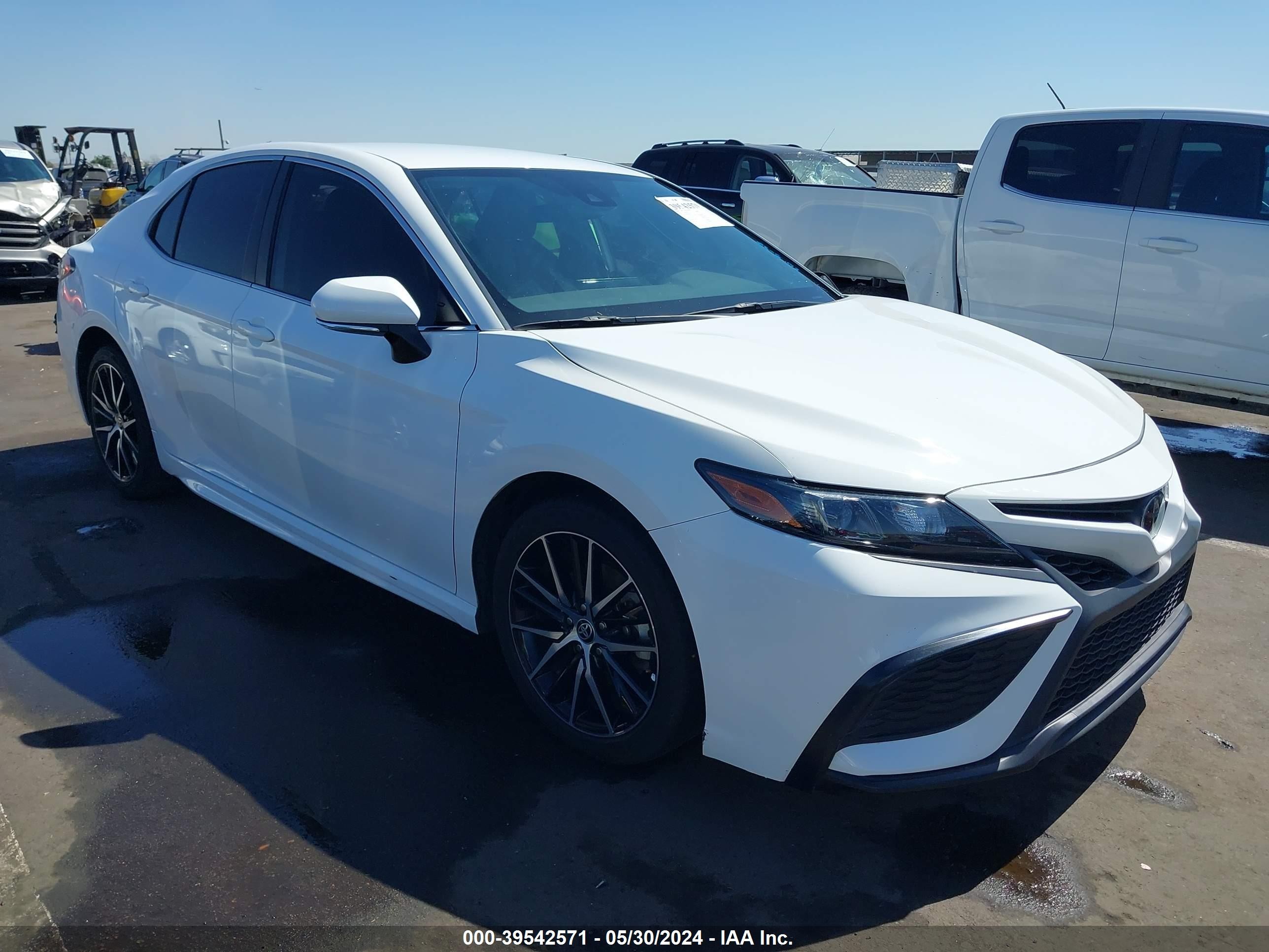 TOYOTA CAMRY 2022 4t1g11ak8nu036922