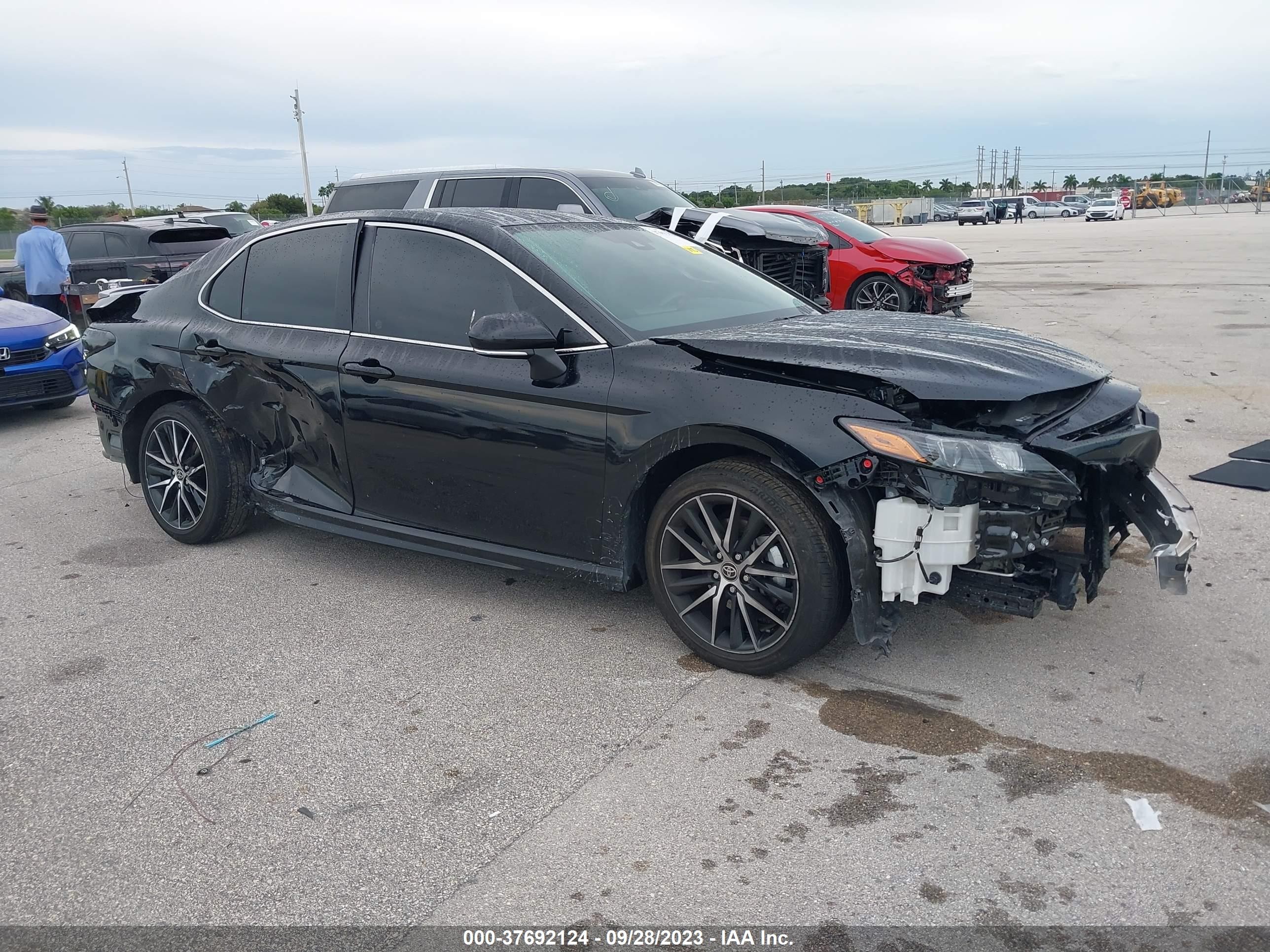 TOYOTA CAMRY 2023 4t1g11ak8pu769023