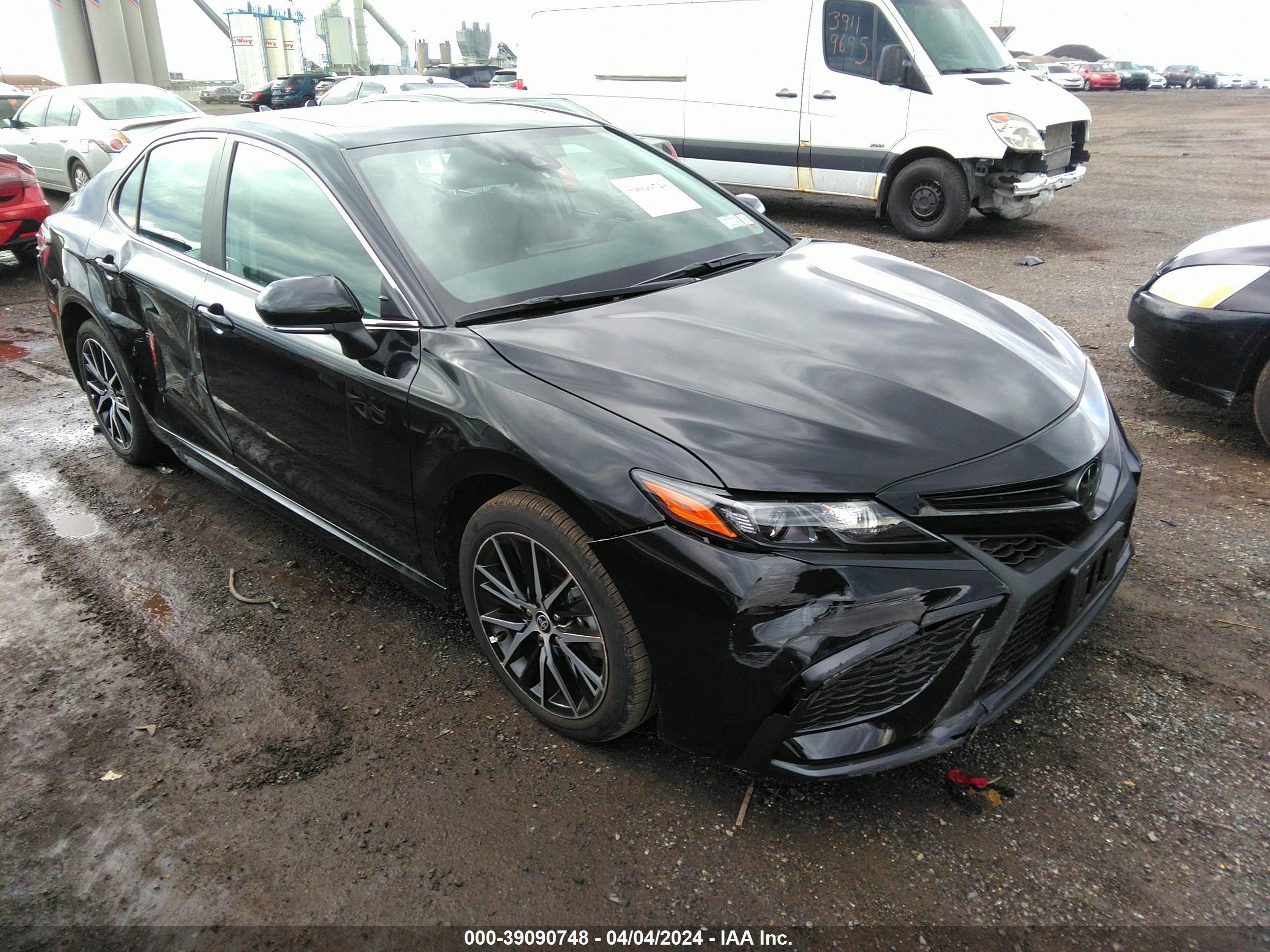 TOYOTA CAMRY 2024 4t1g11ak8ru849277