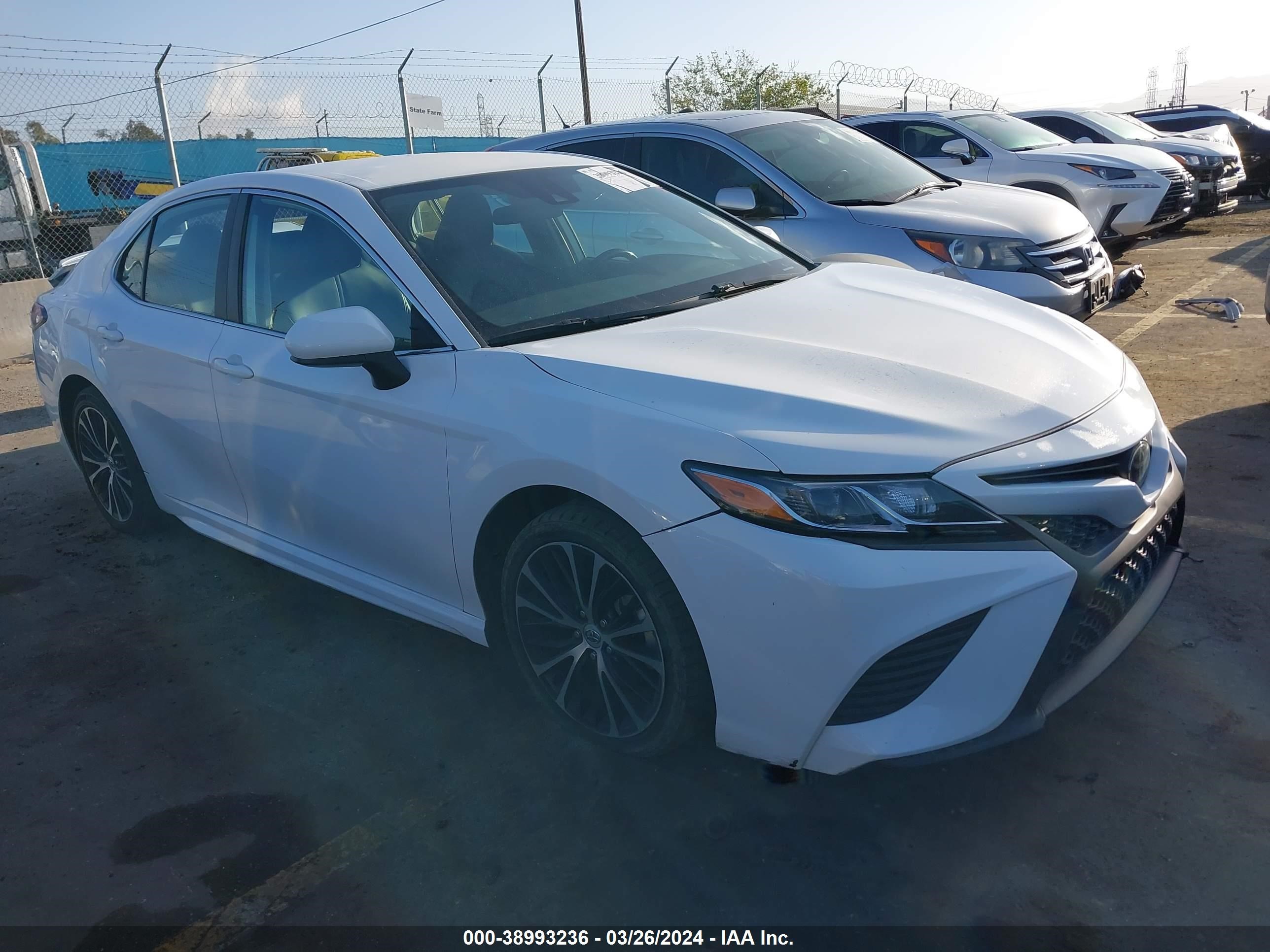 TOYOTA CAMRY 2020 4t1g11ak9lu859646