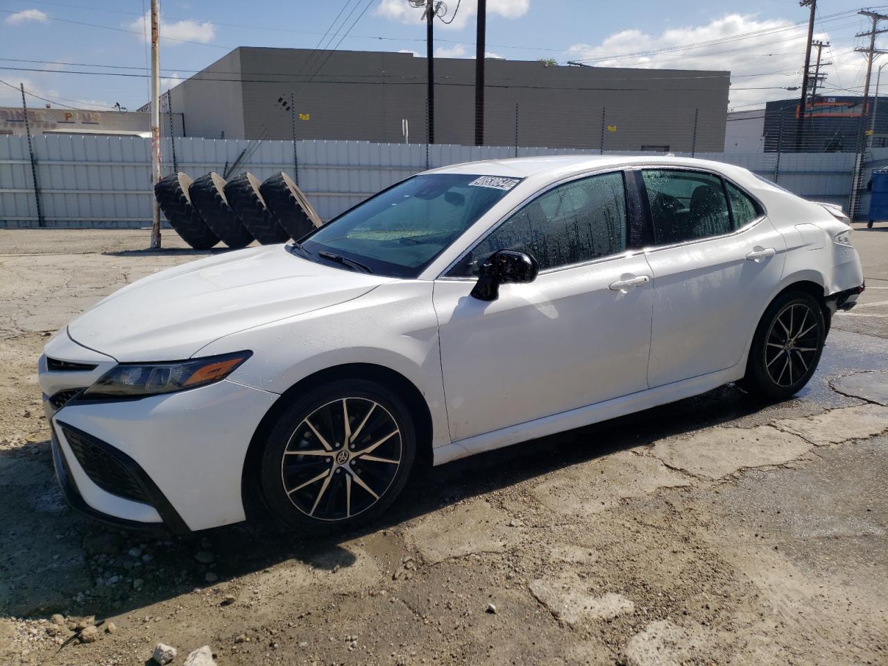 TOYOTA CAMRY 2021 4t1g11akxmu530438