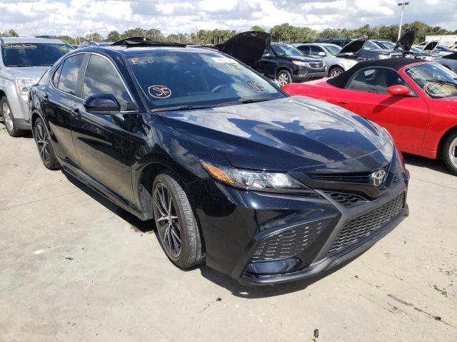 TOYOTA CAMRY SE 2021 4t1g11akxmu568252