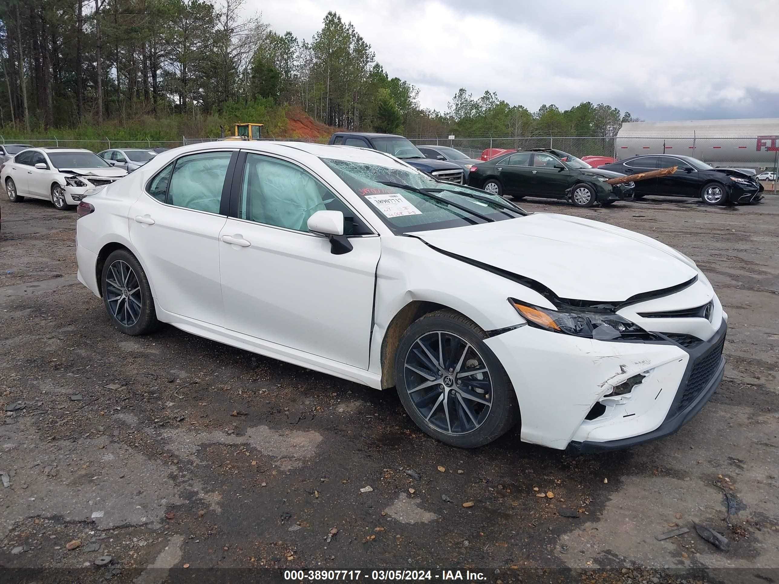 TOYOTA CAMRY 2022 4t1g11akxnu717051