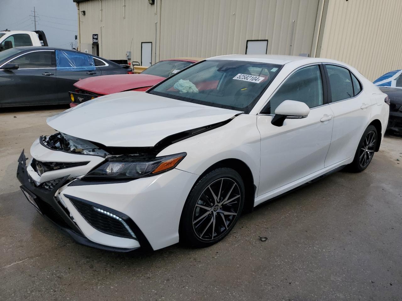 TOYOTA CAMRY 2024 4t1g11akxru217316