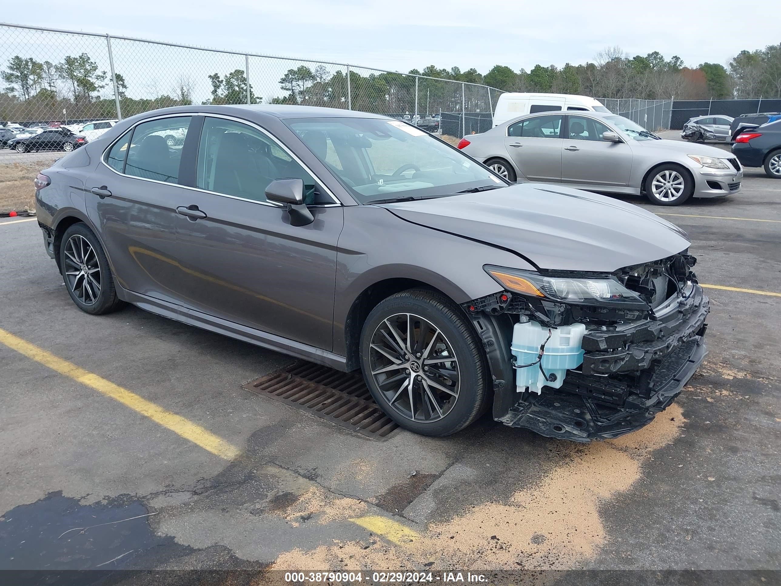 TOYOTA CAMRY 2023 4t1g11bk1pu108027