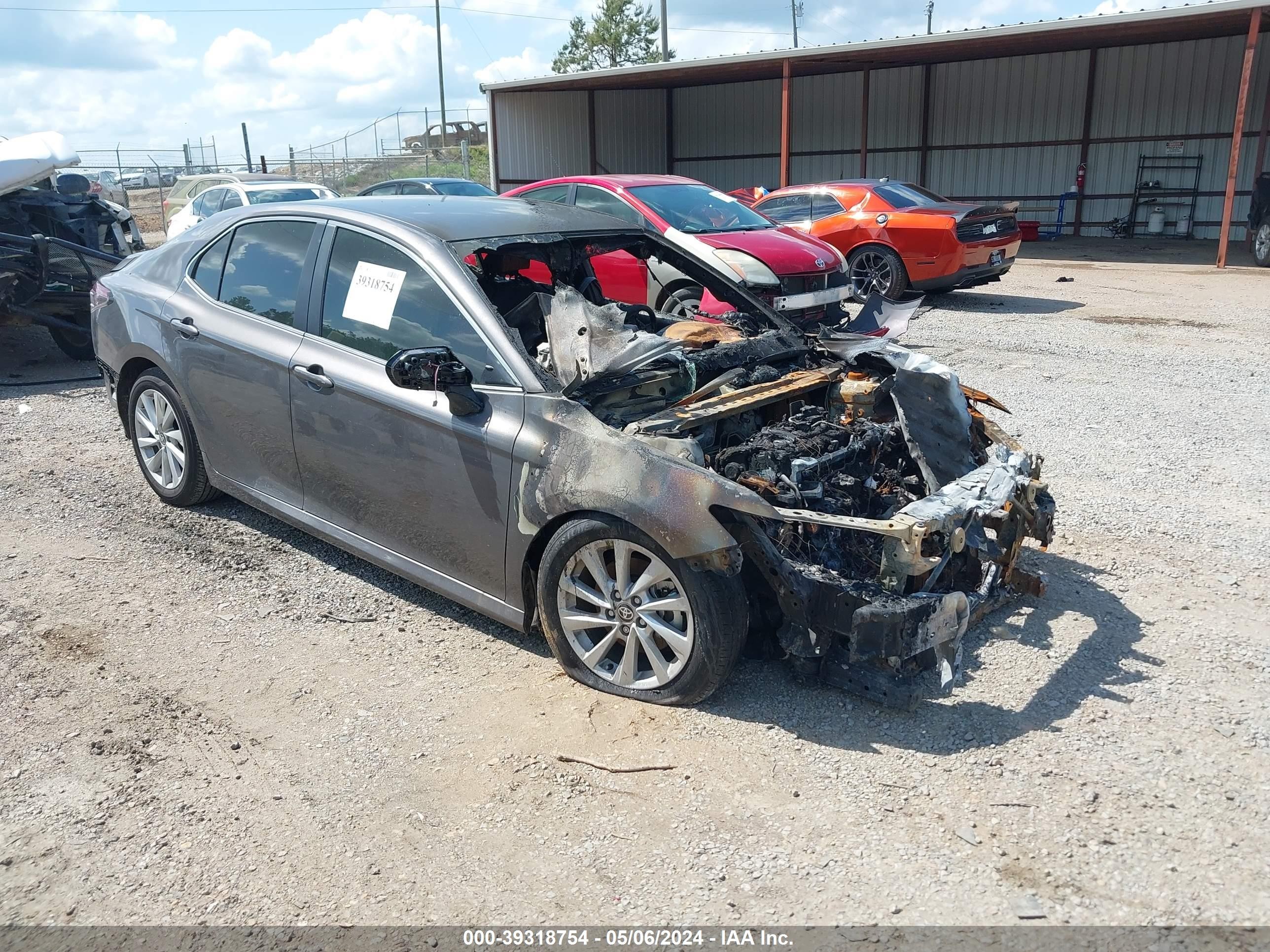 TOYOTA CAMRY 2024 4t1r11akxru876425