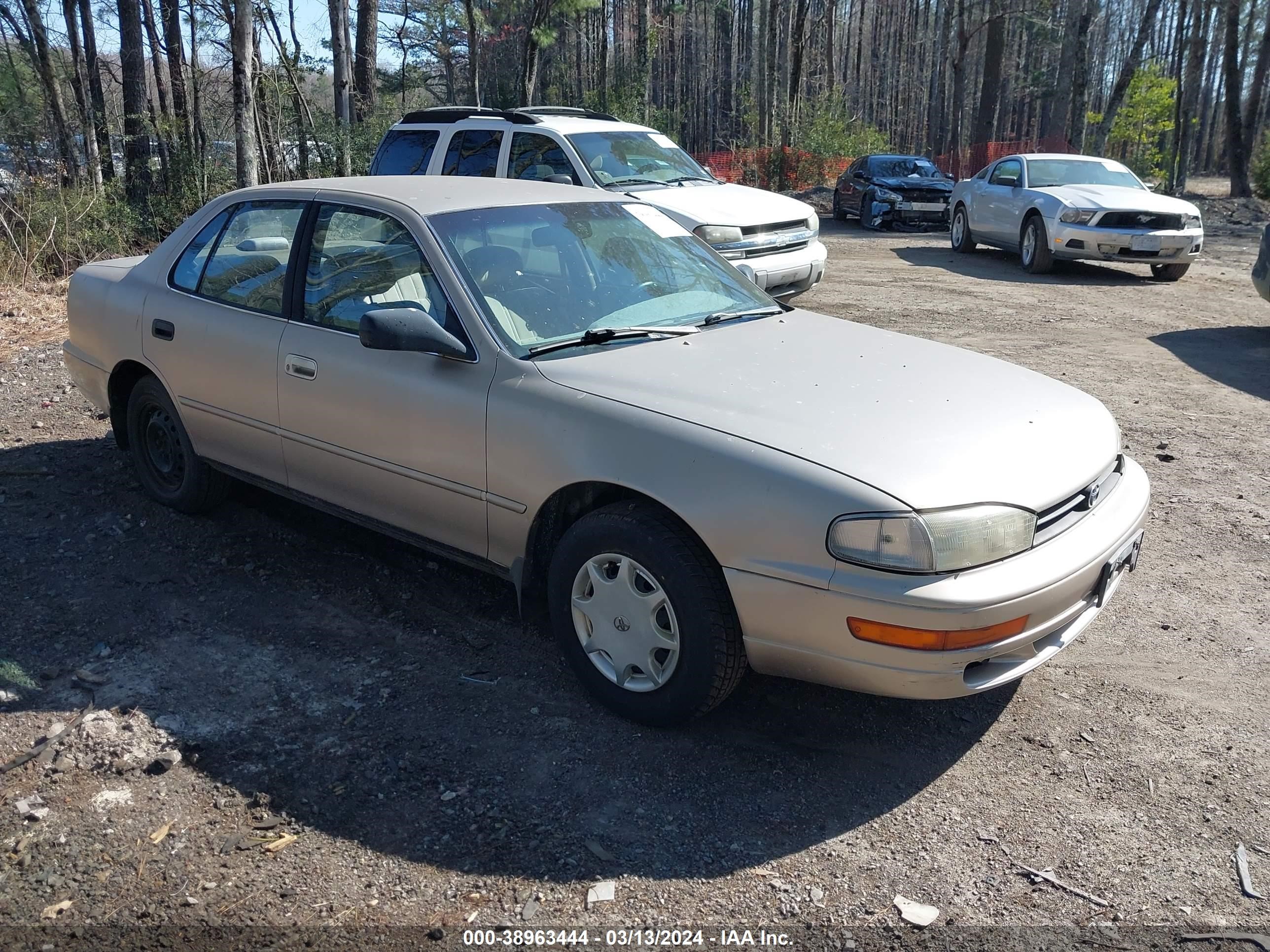 TOYOTA CAMRY 1993 4t1sk11e3pu238023