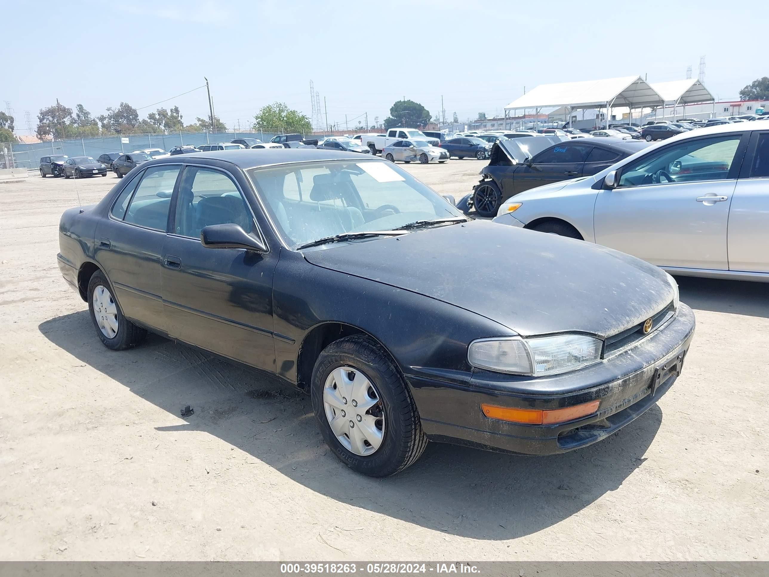 TOYOTA CAMRY 1992 4t1sk12e2nu109332