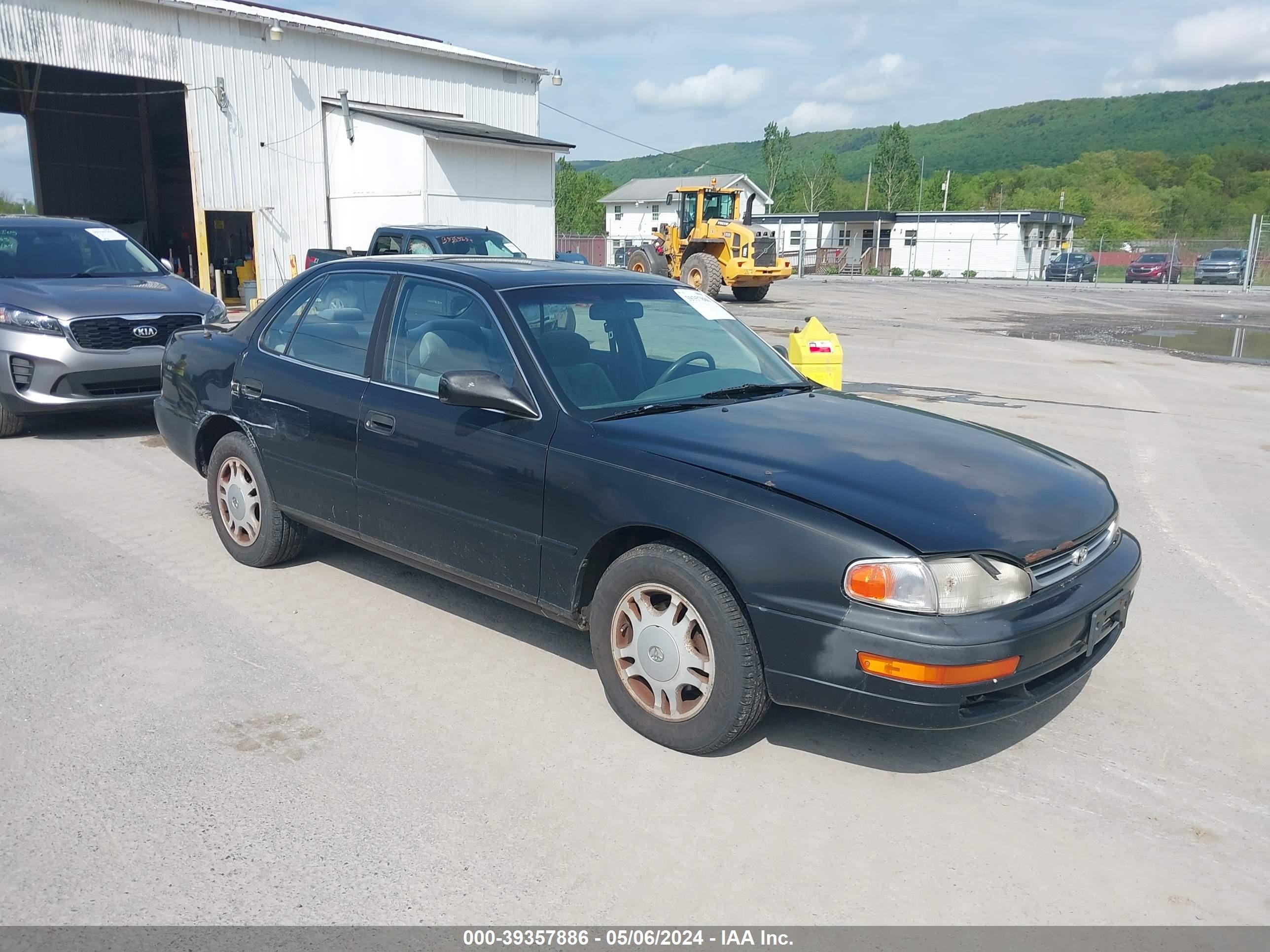 TOYOTA CAMRY 1992 4t1vk13e7nu044893