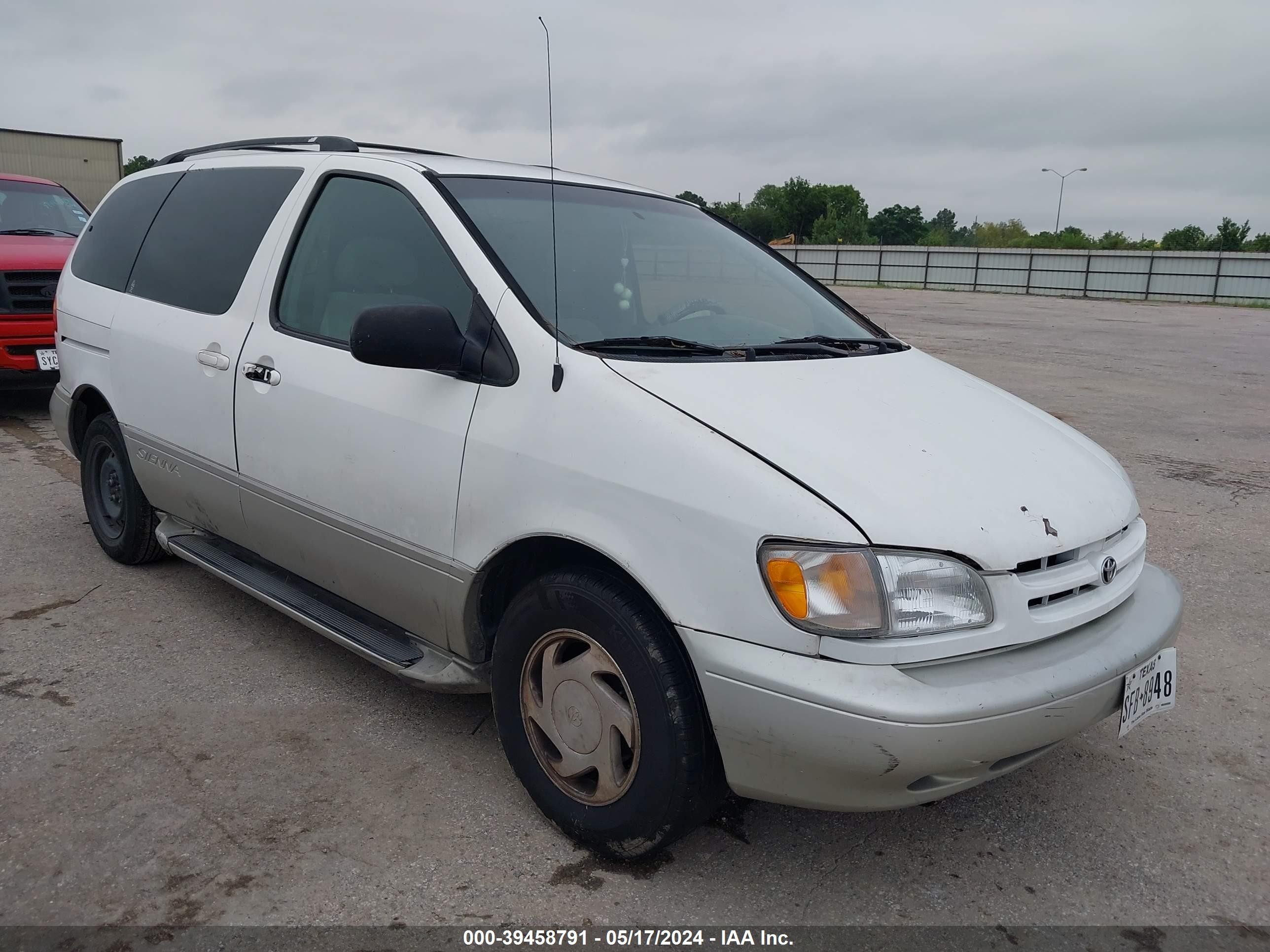 TOYOTA SIENNA 1999 4t3zf13c0xu114006