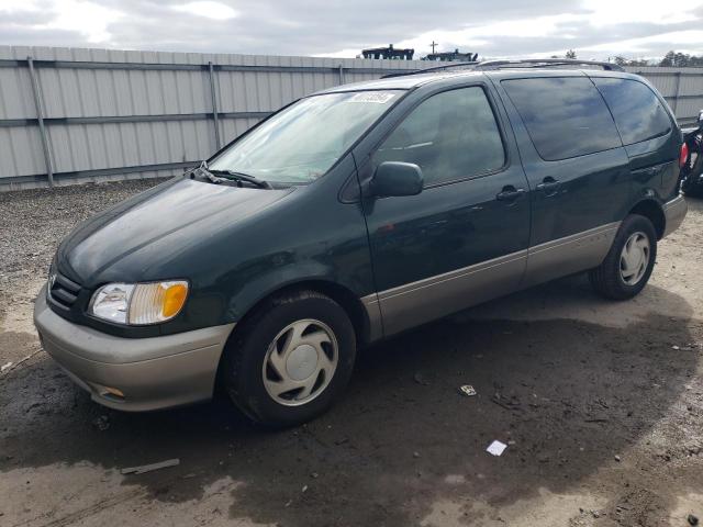 TOYOTA SIENNA LE 2002 4t3zf13c12u444956