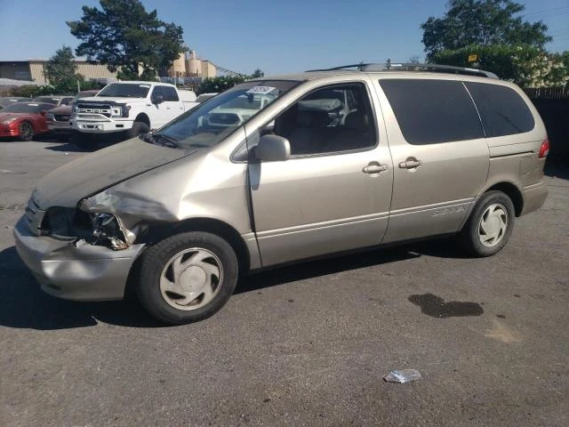 TOYOTA SIENNA LE 2002 4t3zf13c22u413764