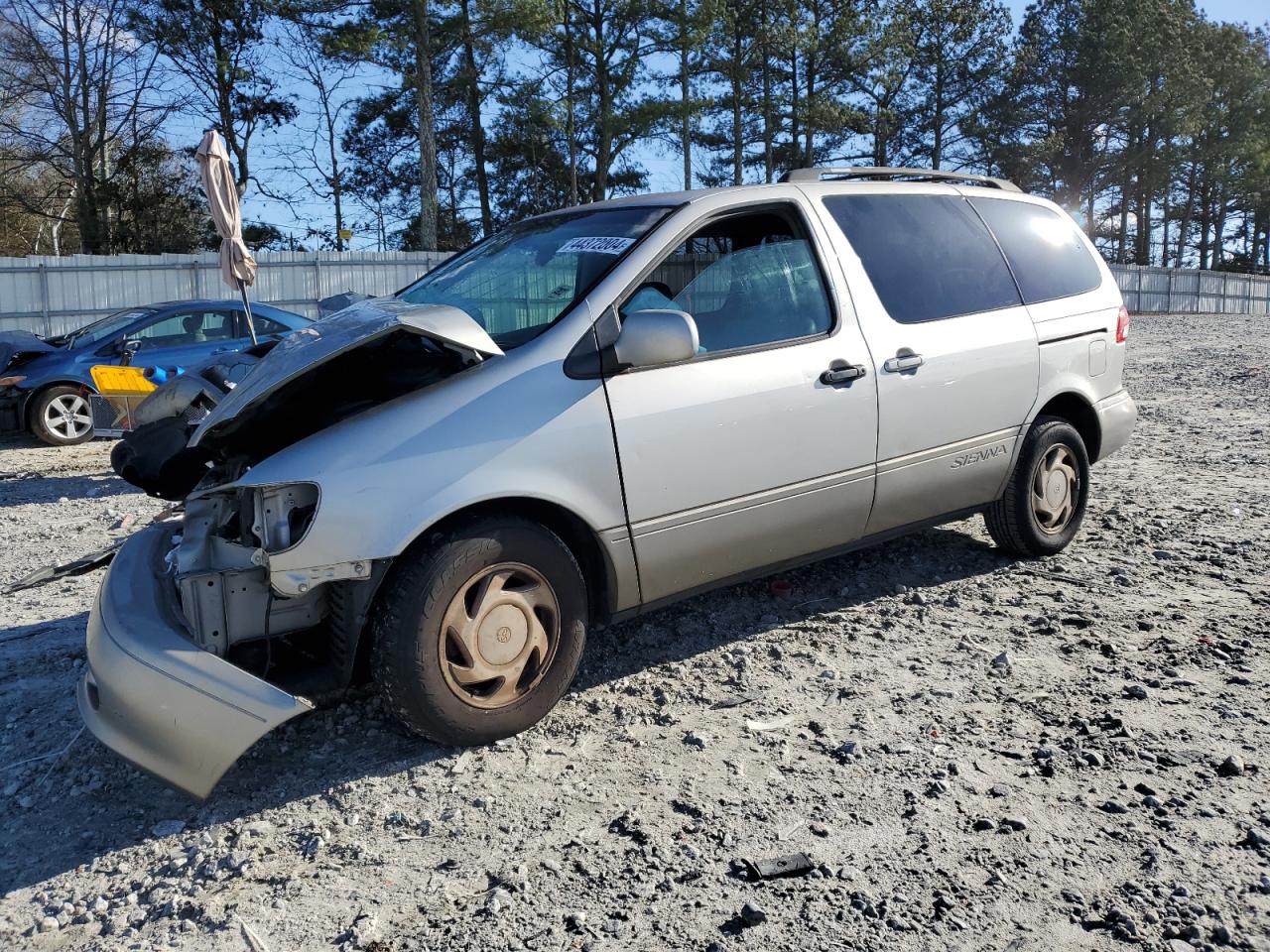 TOYOTA SIENNA 2002 4t3zf13c22u448420