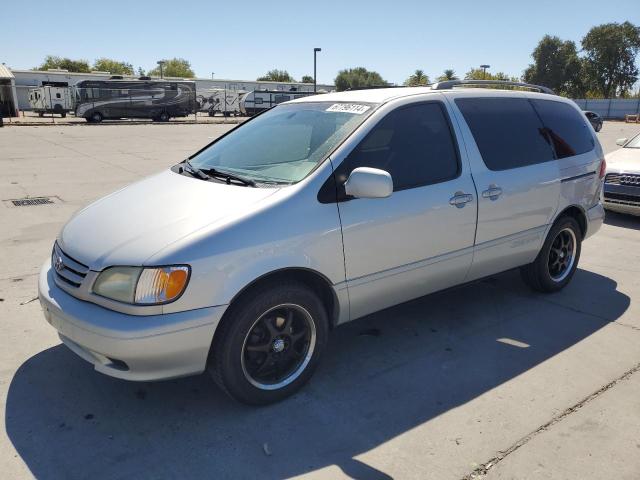 TOYOTA SIENNA LE 2003 4t3zf13c23u515096