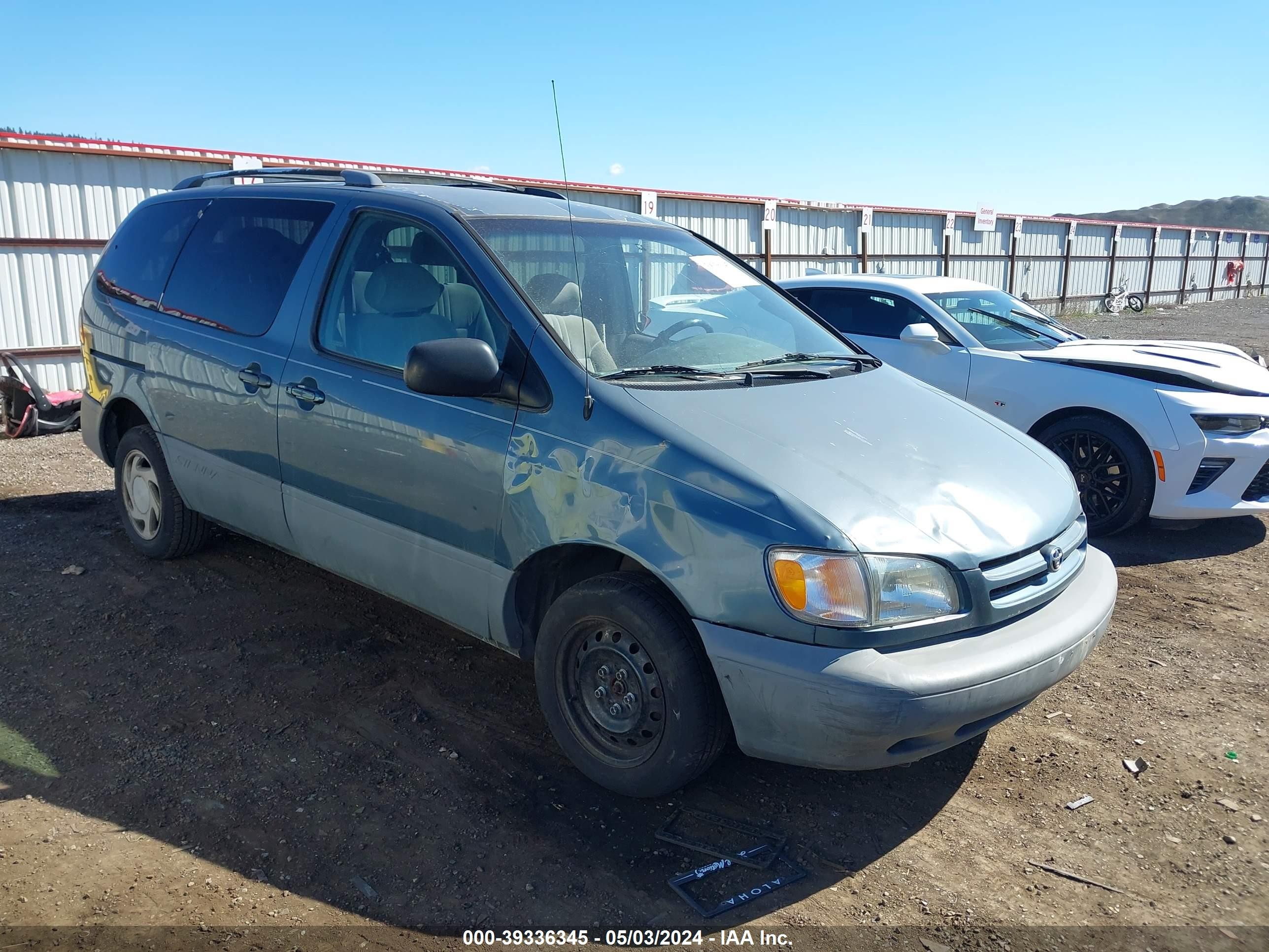 TOYOTA SIENNA 2000 4t3zf13c2yu223584