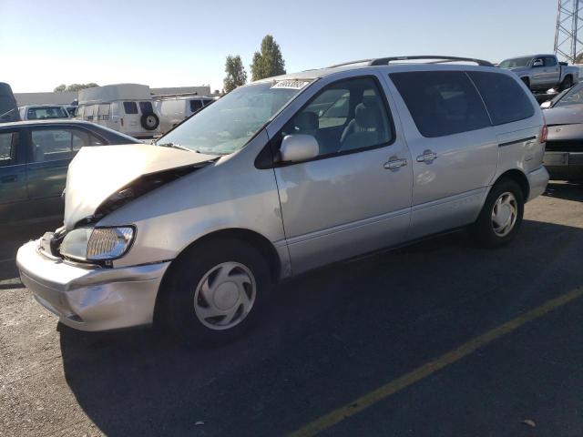 TOYOTA SIENNA LE 2002 4t3zf13c32u428158