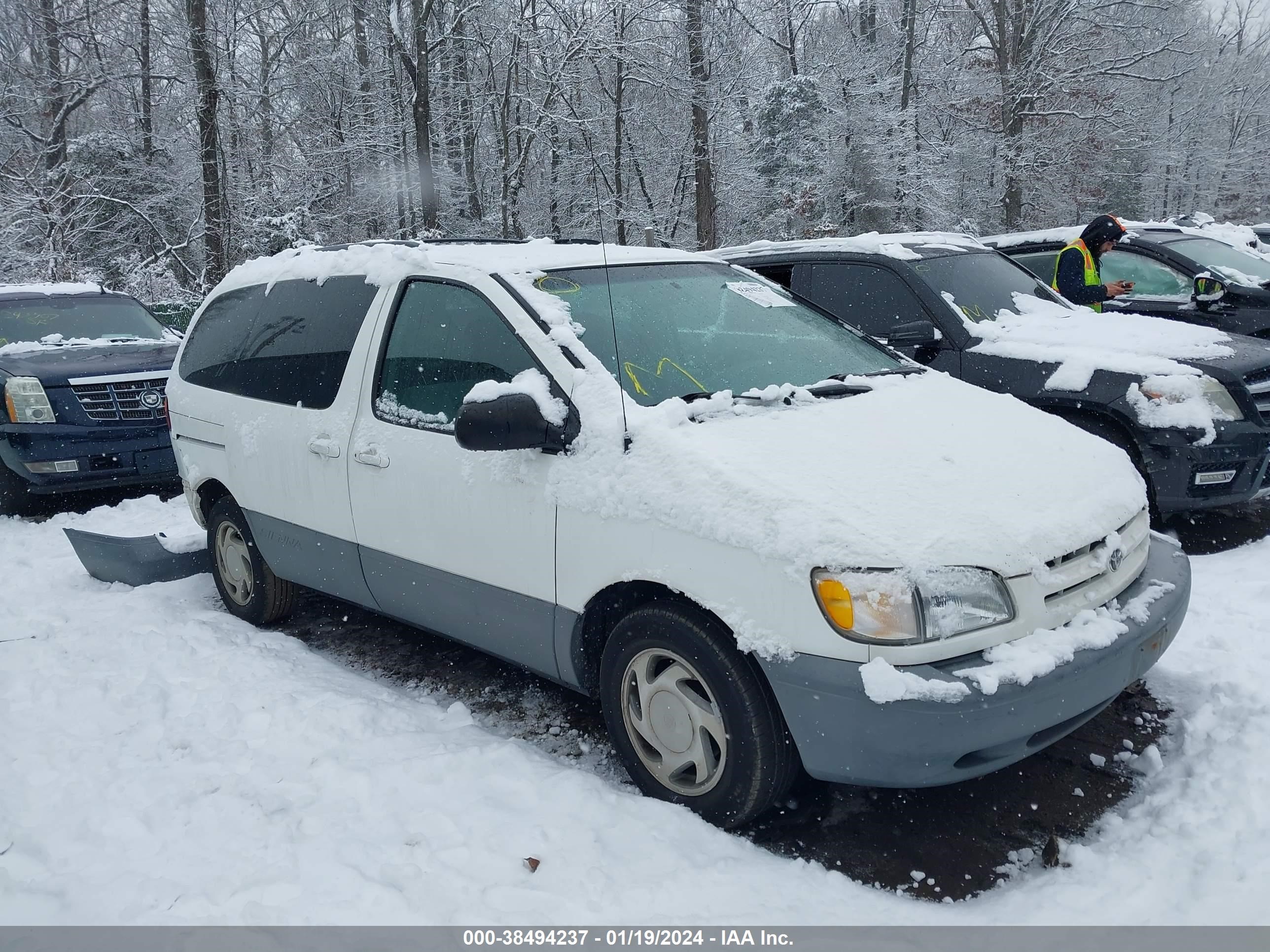 TOYOTA SIENNA 1999 4t3zf13c4xu119712