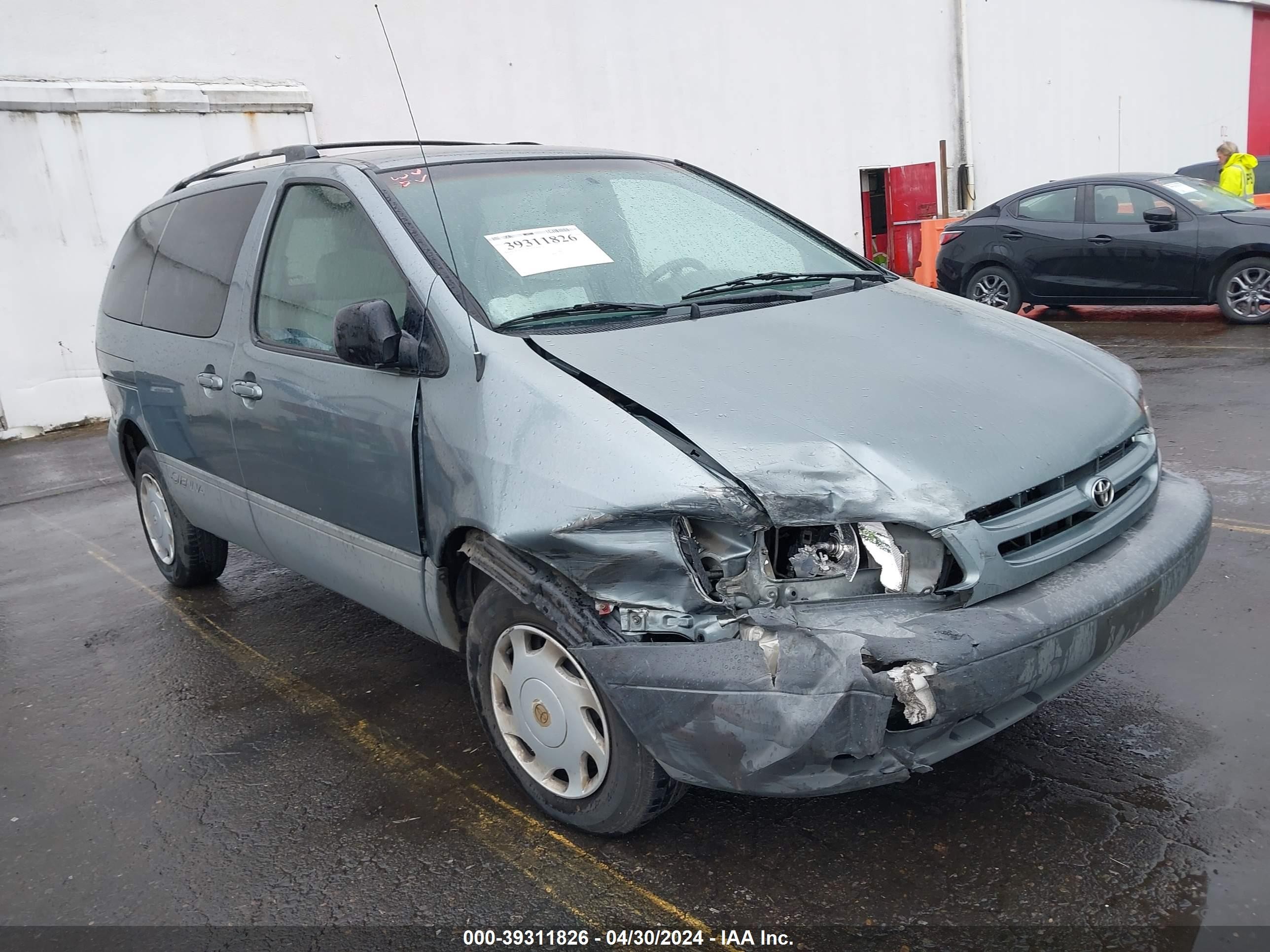 TOYOTA SIENNA 2000 4t3zf13c4yu204910