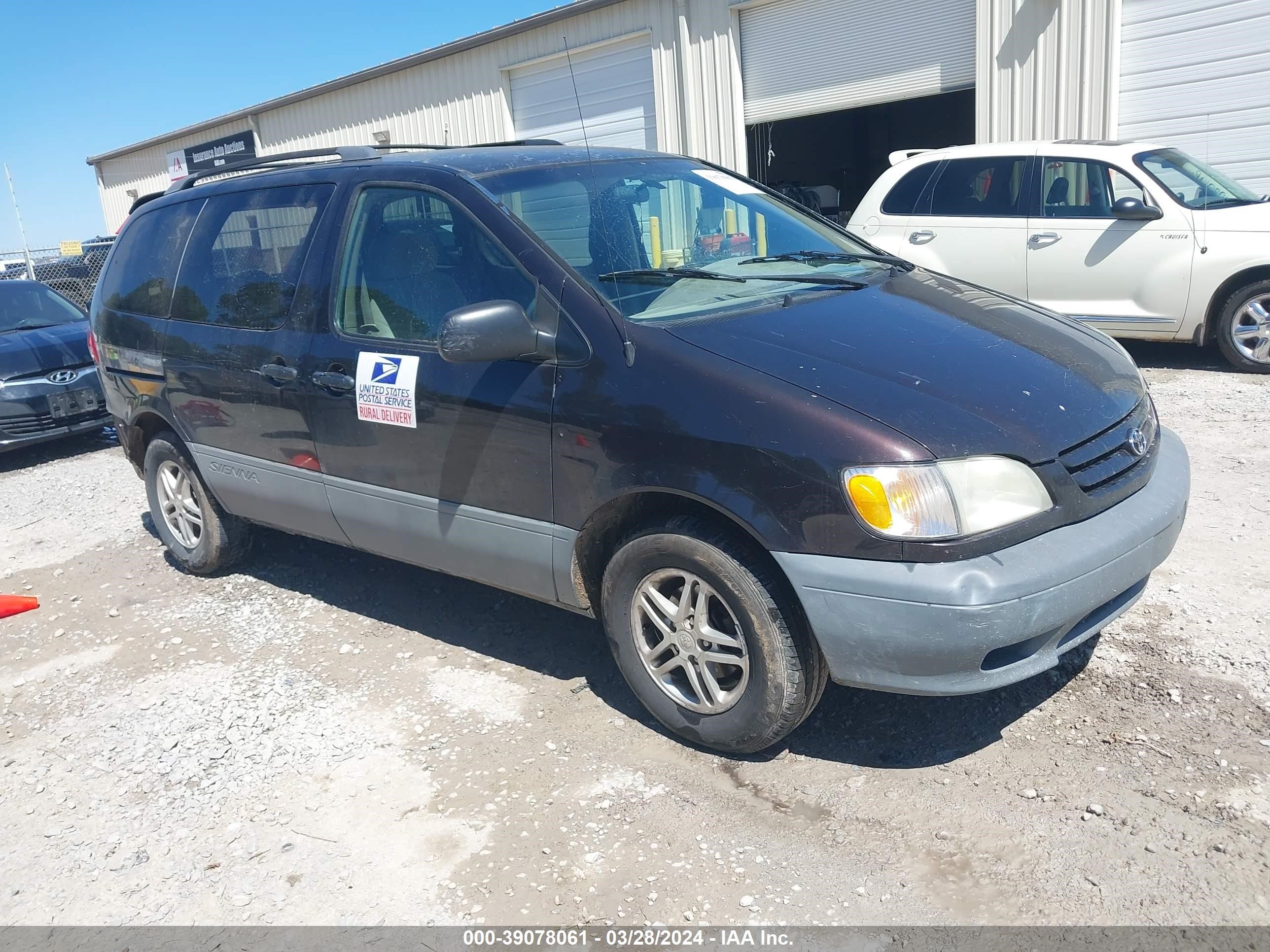 TOYOTA SIENNA 2001 4t3zf13c51u363277